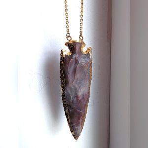 Gold wrapped arrowhead pendant necklace (20")